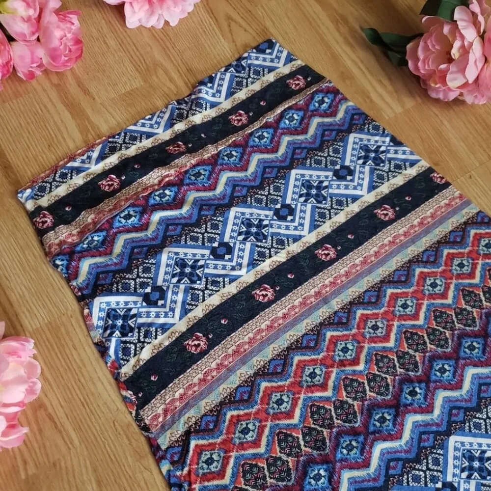 Pretty XL boho Navajo skirt in the softest, comfiest style. - Picture 5 of 10